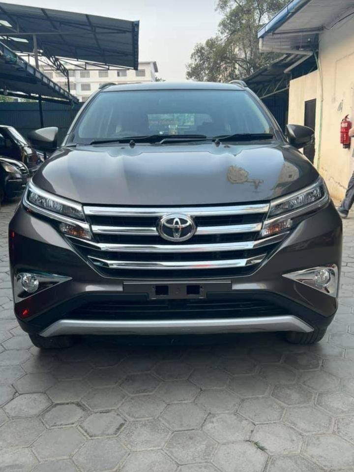 2018 model toyota rush G for sale/exchange