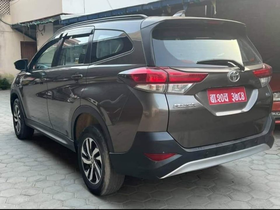 2018 model toyota rush G for sale/exchange