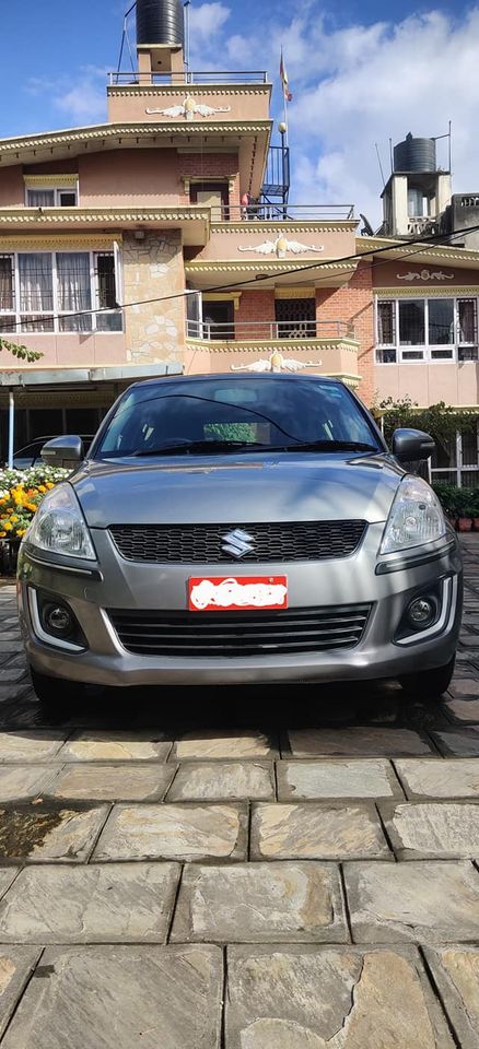 Suzuki Swift VXi 2015